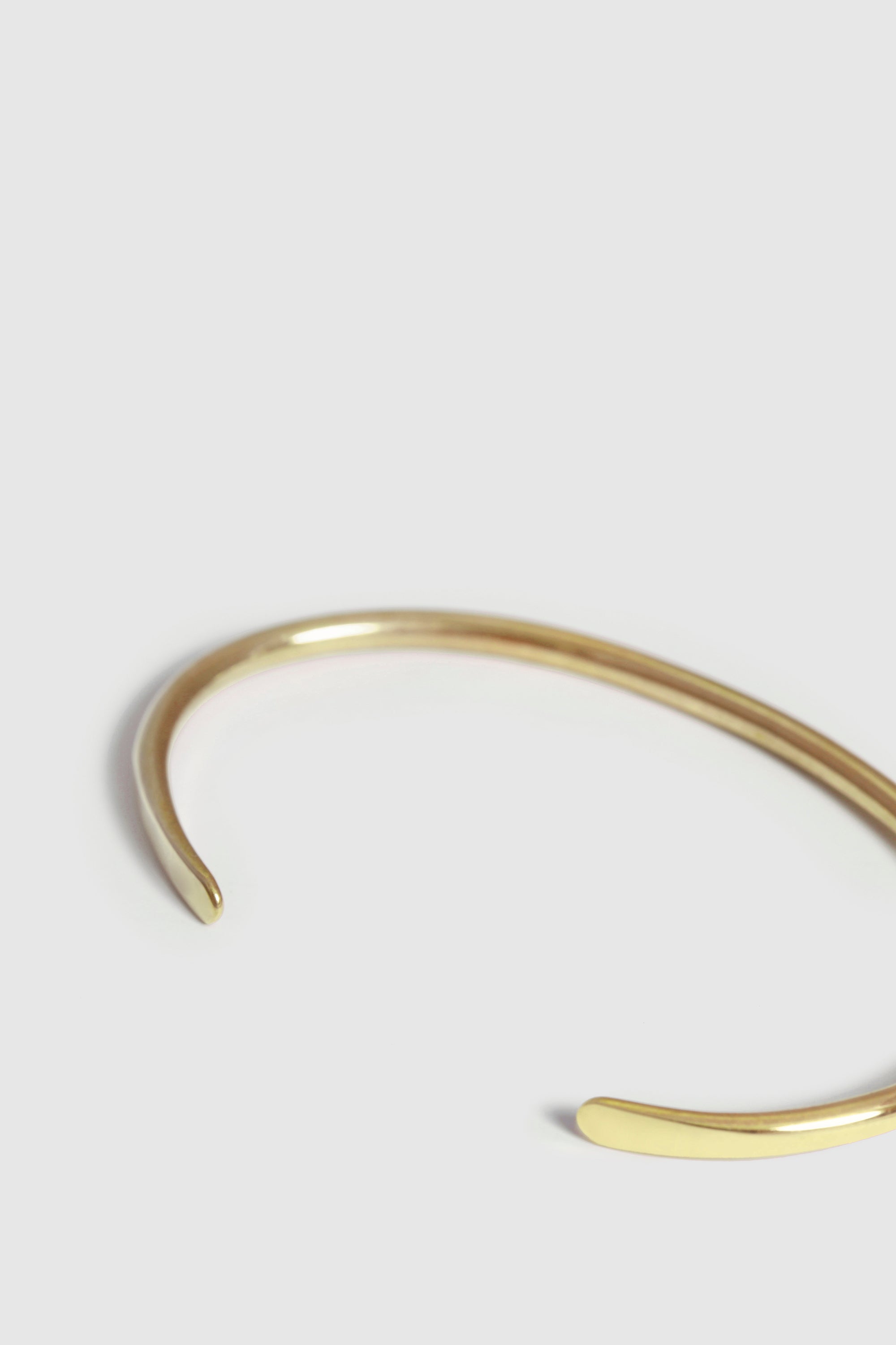 Plain shop gold bracelet